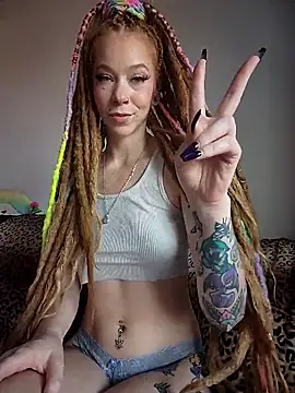 LucidLucy live sex cam