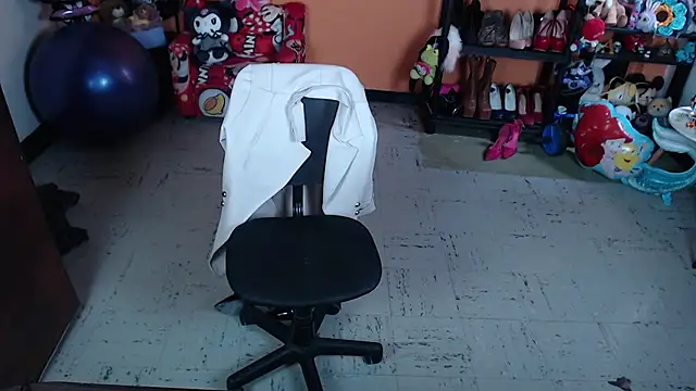 MissMiia2 live sex cam