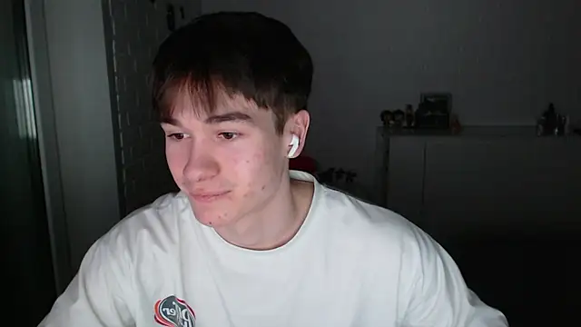 MarkusDean live sex cam