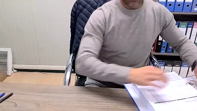 Evasionee live sex cam