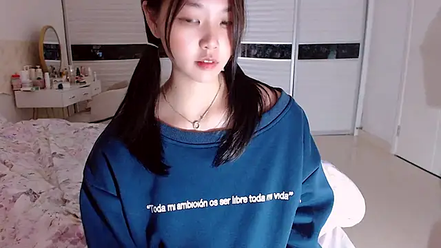 Miu1_girl live sex cam