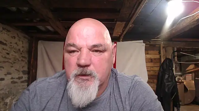 Newfiesausage1972 live sex cam