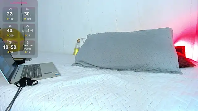 hot_boy_04's cam snapshot