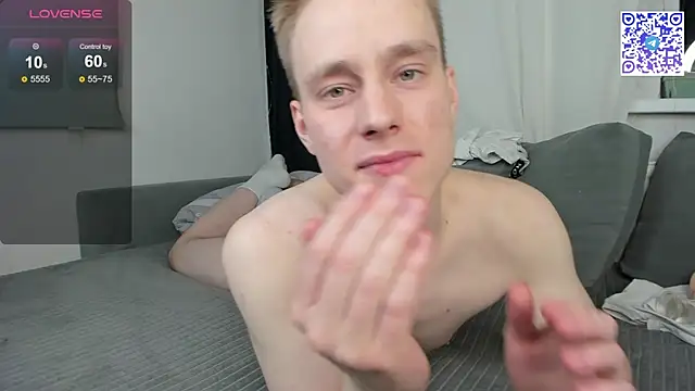 Kevin_Young_Cat's cam snapshot