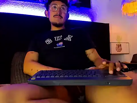 x_heros_x's cam snapshot