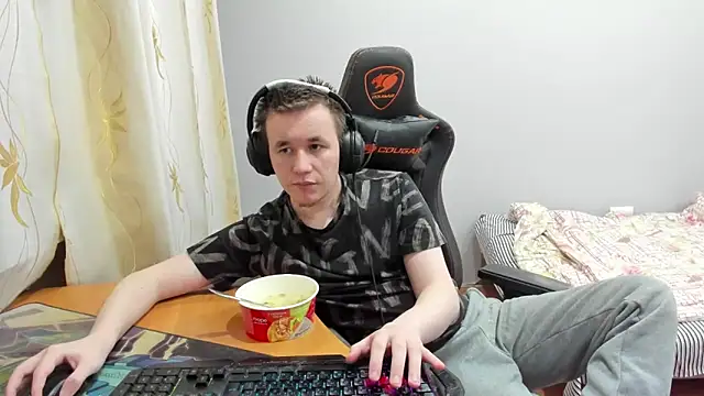 iliaskrislove live sex cam