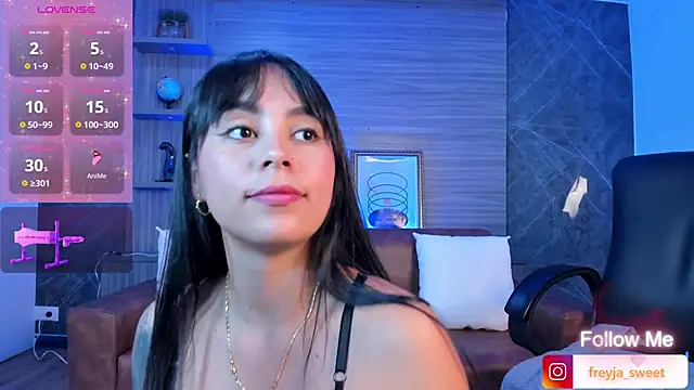 freyja_sweet_ live sex cam