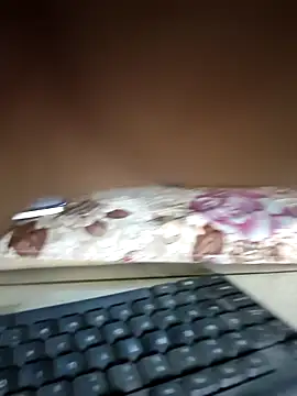 ITZ_GURU live sex cam