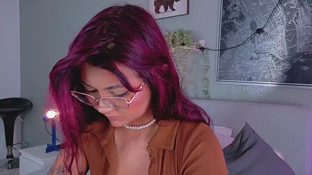 alaia-rogers live sex cam