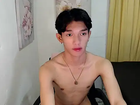 urasian_john18's cam snapshot