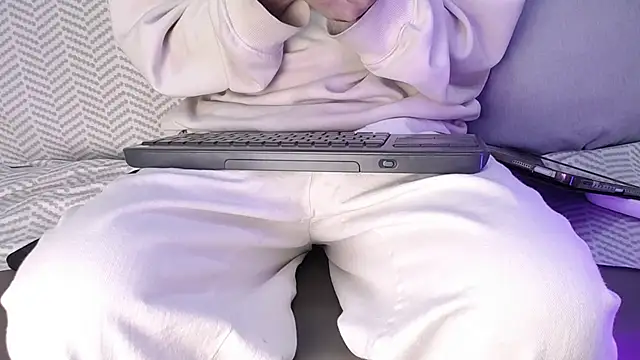 Austin_Reeds's cam snapshot