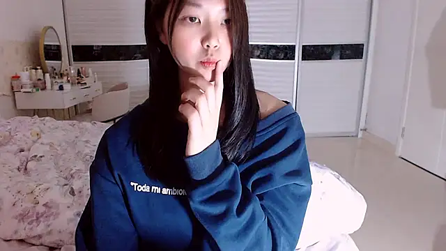 Miu1_girl live sex cam