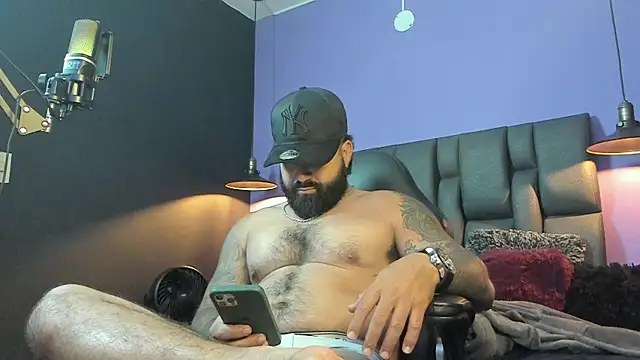 Lyon_vach live sex cam