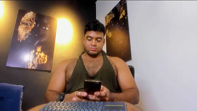 Big_furry_bear13 live sex cam