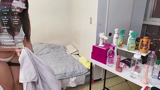 Milk_Sola live sex cam