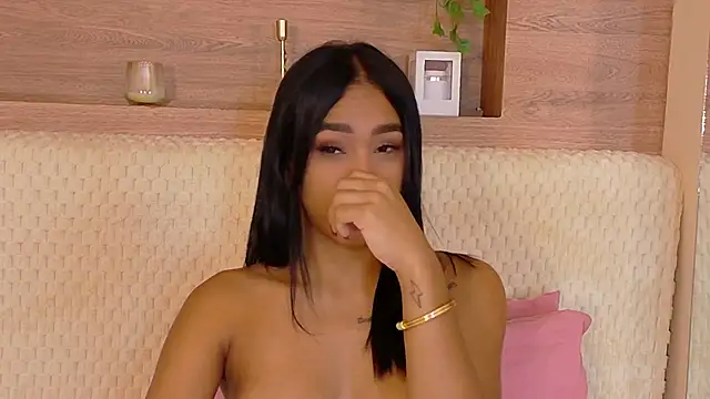 IsabellaPorcella live sex cam