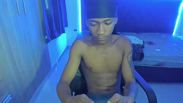 iteban_boy's cam snapshot