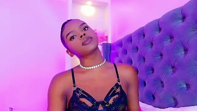 CamiEstrada live sex cam