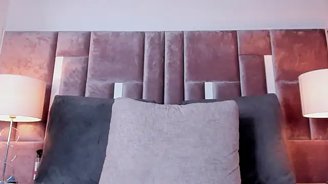 Nia_Bunny live sex cam