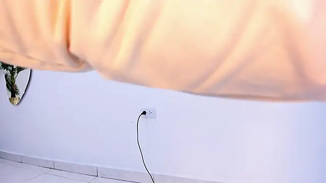 Brittany_cute18 live sex cam