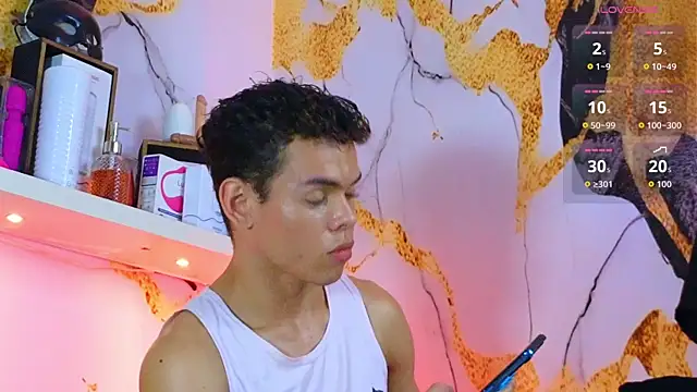 Nijinsky_LatinBoy's cam snapshot