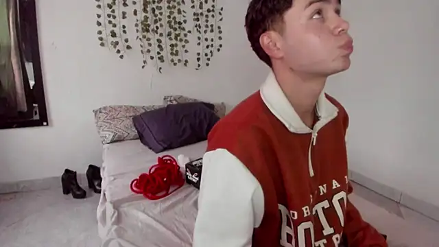 crushnier1's cam snapshot