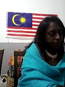 mamakarma1403 live sex cam