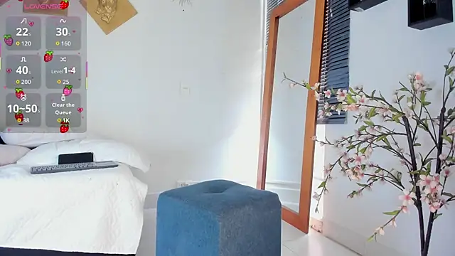 Aleexiiaa live sex cam