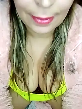 Maya-Moon live sex cam