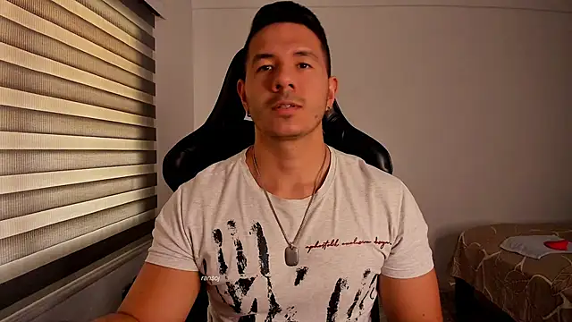 ransoj live sex cam