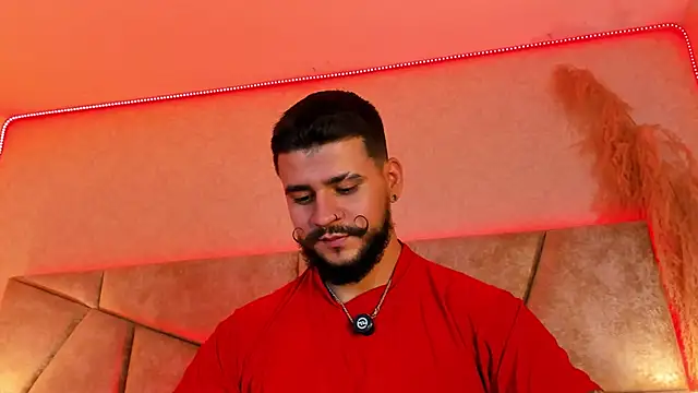 DickGriffith_'s cam snapshot