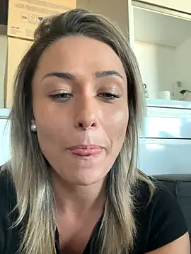 petrouchkaaa_ live sex cam