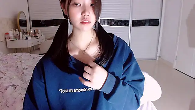 Miu1_girl live sex cam