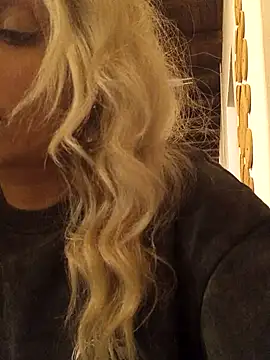 BritneyHudson live sex cam