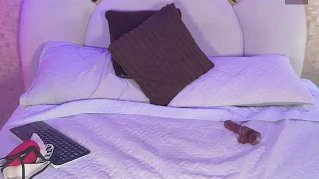 emmy_rose25 live sex cam