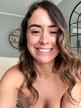 Wetbabygirlxo live sex cam