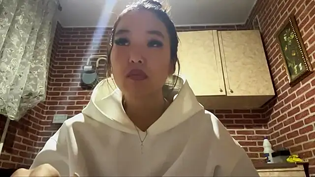 EmmaLeexth live sex cam