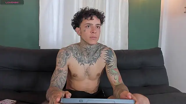 Aron_ford live sex cam