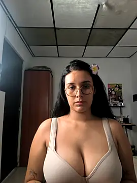 Annya-sweet live sex cam