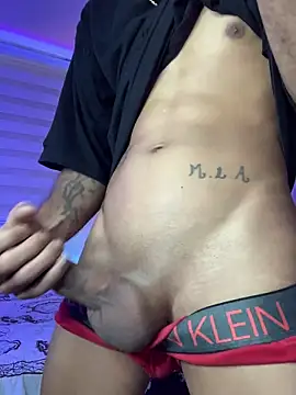 Damianwhite live sex cam