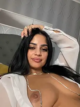 _adelle live sex cam