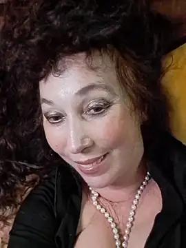 GypsyEsmeralda live sex cam