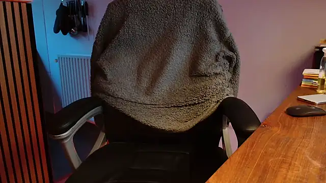 MaxDutch42's cam snapshot