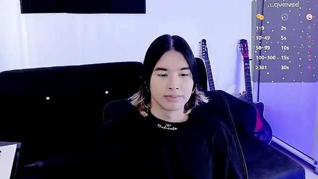 JordiWilld live sex cam