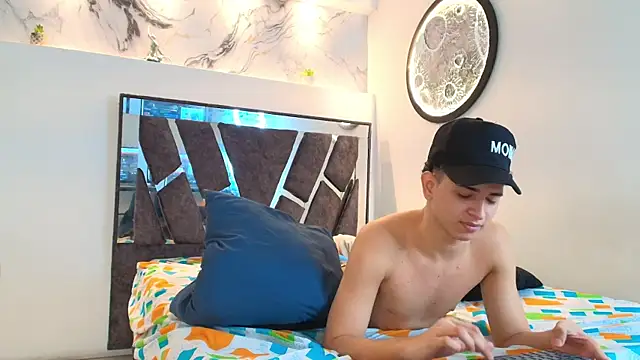 KING_OFF_BOYS live sex cam