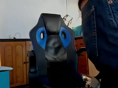 nick_nizz live sex cam