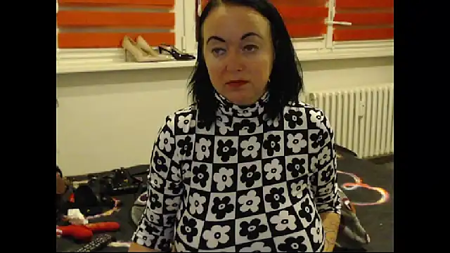 Alexie33 live sex cam