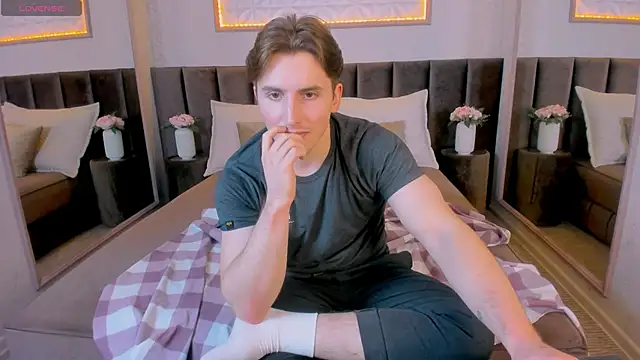 MarkYeti's cam snapshot