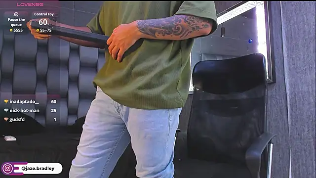 jaze_bradley's cam snapshot