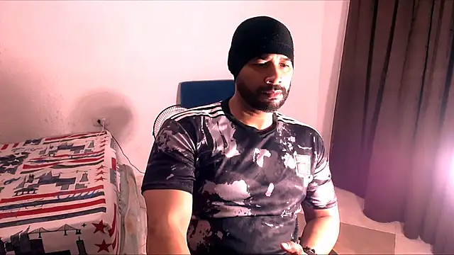 musclehetero's web cam